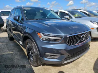 2022 Volvo XC40 Inscription with VIN YV4AC2HL4N2745980, listed as a Copart auction lot 74689834 with 27,858 mi miles and Salvage Title. Bid and sale history available at carsss.com. Image 4.