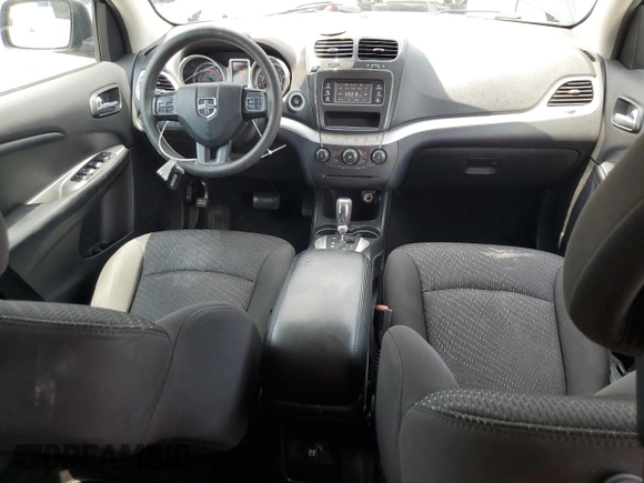 2017 Dodge Journey SE z VIN 3C4PDCAB5HT694834, wystawiony jako Copart lot #56306275 z przebiegiem 75 286 mil mil oraz Szkoda całkowita • Salvage title. Historia ofert i sprzedaży dostępna na DreamBid. Obrazek 8.