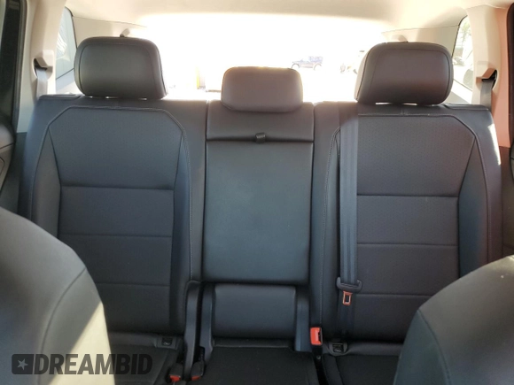 2018 Volkswagen Tiguan SEL с VIN 3VV3B7AX7JM008446, выставлен на аукционе Copart как лот 53435775 с пробегом 93 776 миль миль и Списание • Salvage title. История ставок и продаж доступна на DreamBid. Изображение 10.