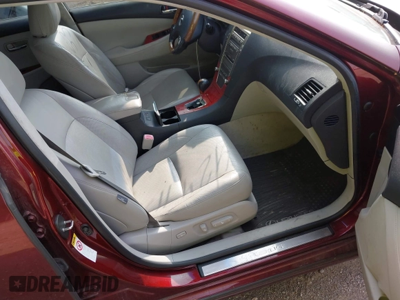 2008 Lexus ES 330 z VIN JTHBJ46G382187315, wystawiony jako IAAI lot #42491535 z przebiegiem 213 610 mil mil oraz . Historia ofert i sprzedaży dostępna na DreamBid. Obrazek 5.