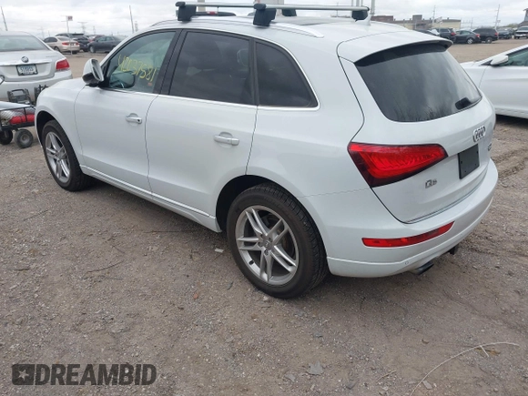 2015 Audi Q5 Premium Plus with VIN WA1LFAFP2FA116626, listed as a IAAI auction lot 42037581 with 113,038 mi miles. Bid and sale history available at carsss.com. Image 3.
