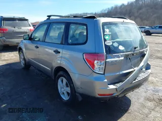 2010 Subaru Forester 2.5X with VIN JF2SH6BC5AH763339, listed as a IAAI auction lot 41683194 with 39,301 mi miles. Bid and sale history available at carsss.com. Image 3.