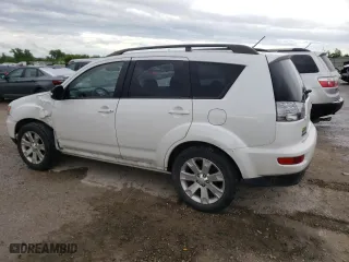 2010 Mitsubishi Outlander SE with VIN JA4AS3AW6AZ001289, listed as a Copart auction lot 53610374 with 199,031 mi miles and Salvage Title. Bid and sale history available at carsss.com. Image 2.