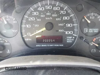 2000 Chevrolet Astro z VIN 1GNDM19W1YB219270, wystawiony jako IAAI lot #42053149 z przebiegiem 202 254 mil mil oraz . Historia ofert i sprzedaży dostępna na DreamBid. Obrazek 15.