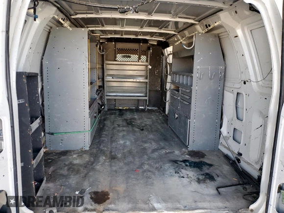 2014 Ford Econoline Cargo Commercial z VIN 1FTSS3EL2EDA59008, wystawiony jako Copart lot #55925255 z przebiegiem 224 761 mil mil oraz Czysty tytuł • Clean title. Historia ofert i sprzedaży dostępna na DreamBid. Obrazek 10.