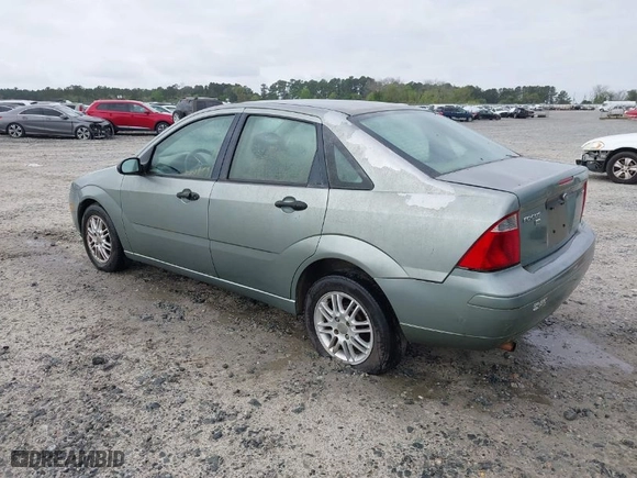 2005 Ford Focus S with VIN 1FAFP34NX5W189537, listed as a IAAI auction lot 41927896 with 1 mi miles. Bid and sale history available at carsss.com. Image 3.