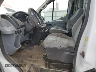2016 Ford Transit Cargo z VIN 1FTYR1ZM9GKB36887, wystawiony jako Copart lot #52280045 z przebiegiem 179 899 mil mil oraz Czysty tytuł • Clean title. Historia ofert i sprzedaży dostępna na DreamBid. Obrazek 7.