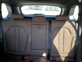 2021 BMW X5 xDrive40i z VIN 5UXCR6C0XM9E49285, wystawiony jako Copart lot #60897325 z przebiegiem 57 314 mil mil oraz Szkoda całkowita • Salvage title. Historia ofert i sprzedaży dostępna na DreamBid. Obrazek 10.