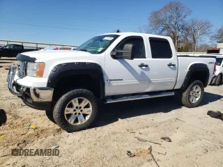 2008 GMC Sierra 1500 Work Truck z VIN 2GTEK133681228628, wystawiony jako Copart lot #47215705 z przebiegiem 72 615 mil mil oraz Szkoda całkowita • Salvage title. Historia ofert i sprzedaży dostępna na DreamBid. Obrazek 1.