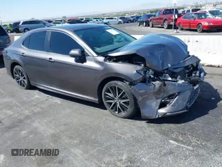 2021 Toyota Camry SE Nightshade with VIN 4T1G11AK3MU591078, listed as a IAAI auction lot 42018767 with 96,814 mi miles. Bid and sale history available at carsss.com. Image 1.