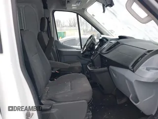 2015 Ford Transit с VIN 1FTBW2CM0FKA39962, выставлен на аукционе IAAI как лот 41370832 с пробегом 110 543 миль миль и . История ставок и продаж доступна на DreamBid. Изображение 5.