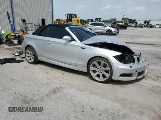 2008 BMW 1 Series 135i z VIN WBAUN93598VF54733, wystawiony jako Copart lot #59838075 z przebiegiem 169 177 mil mil oraz Szkoda całkowita • Salvage title. Historia ofert i sprzedaży dostępna na DreamBid. Obrazek 4.