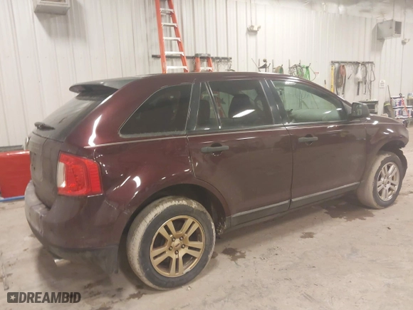 2011 Ford Edge SE with VIN 2FMDK3GC8BBA15727, listed as a IAAI auction lot 41687497 with 121,415 mi miles. Bid and sale history available at carsss.com. Image 4.