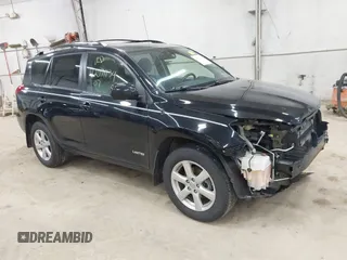 2007 Toyota RAV4 Limited with VIN JTMBK31V176026631, listed as a IAAI auction lot 42071134 with 140,639 mi miles. Bid and sale history available at carsss.com. Image 1.