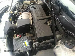 2008 Toyota Camry LE z VIN 4T1BE46K88U735920, wystawiony jako IAAI lot #43085852 z przebiegiem 305 010 mil mil oraz . Historia ofert i sprzedaży dostępna na DreamBid. Obrazek 19.