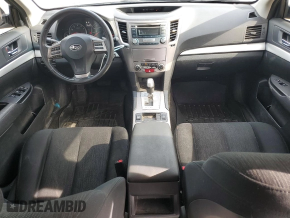2013 Subaru Legacy Premium z VIN 4S3BMBC66D3033999, wystawiony jako Copart lot #58694655 z przebiegiem 183 385 mil mil oraz Czysty tytuł • Clean title. Historia ofert i sprzedaży dostępna na DreamBid. Obrazek 8.