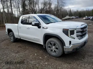 2022 GMC Sierra 1500 with VIN 1GTVUBETXNZ511808, listed as a Copart auction lot 82582724 with 81,748 mi miles and Salvage Title. Bid and sale history available at DreamBid. Image 4.