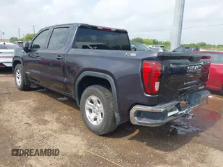 2022 GMC Sierra 1500 Elevation z VIN 3GTUUCET7NG648612, wystawiony jako IAAI lot #42098162 z przebiegiem Nie podano mil oraz . Historia ofert i sprzedaży dostępna na DreamBid. Obrazek 3.