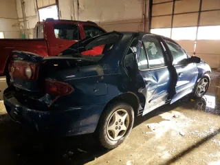 2005 Chevrolet Cavalier z VIN 1G1JC52F157135893, wystawiony jako Copart lot #83407184 z przebiegiem Nie podano mil oraz Nie do naprawy • Non repairable. Historia ofert i sprzedaży dostępna na DreamBid. Obrazek 3.