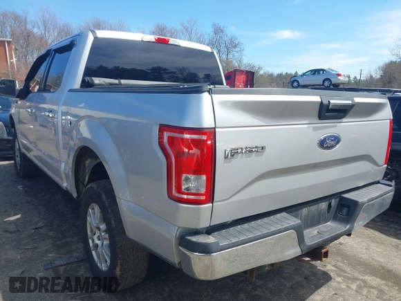 2015 Ford F-150 XLT with VIN 1FTEW1EG5FFA40936, listed as a IAAI auction lot 42011697 with 199,722 mi miles. Bid and sale history available at carsss.com. Image 3.