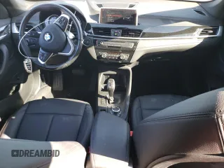 2022 BMW X1 sDrive28i with VIN WBXJG7C03N5V16273, listed as a Copart auction lot 83842324 with 19,303 mi miles and Salvage Title. Bid and sale history available at carsss.com. Image 8.