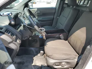 2017 Ford Police Interceptor Utility с VIN 1FM5K8AR5HGD58916, выставлен на аукционе Copart как лот 62308335 с пробегом 73 964 миль миль и Списание • Salvage title. История ставок и продаж доступна на DreamBid. Изображение 7.