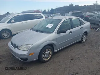 2005 Ford Focus S with VIN 1FAFP34N15W223557, listed as a IAAI auction lot 41814646 with 225,502 mi miles. Bid and sale history available at carsss.com. Image 2.