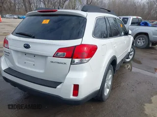 2014 Subaru Outback Premium with VIN 4S4BRCCC4E3325306, listed as a IAAI auction lot 41854473 with 157,393 mi miles and . Bid and sale history available at DreamBid. Image 4.