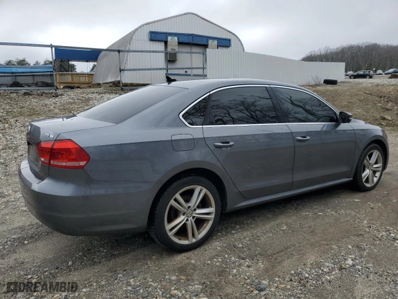 2014 Volkswagen Passat TDI SE w/Sunroof with VIN 1VWBN7A31EC001771, listed as a Copart auction lot 51811175 with 151,173 mi miles and Clean Title. Bid and sale history available at carsss.com. Image 3.