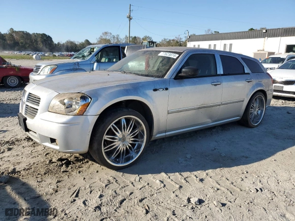 2007 Dodge Magnum with VIN 2D4FV47V97H622044, listed as a Copart auction lot 77623074 with 245,684 mi miles and Salvage Title. Bid and sale history available at carsss.com. Image 1.