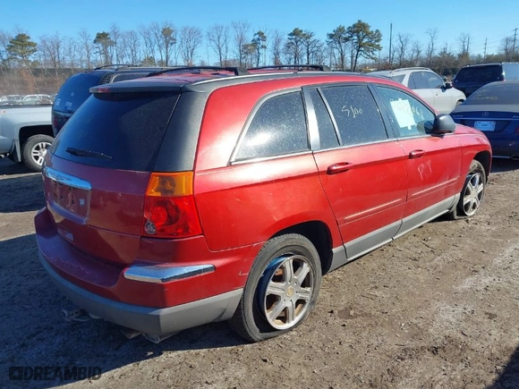2006 Chrysler Pacifica Touring with VIN 2A4GM68466R752615, listed as a IAAI auction lot 41681953 with 999,999 mi miles. Bid and sale history available at carsss.com. Image 4.