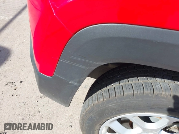 2018 Jeep Renegade Latitude with VIN ZACCJBBB3JPH98347, listed as a IAAI auction lot 40483552 with 56,993 mi miles and . Bid and sale history available at DreamBid. Image 18.