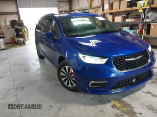 2021 Chrysler Pacifica Touring L z VIN 2C4RC1BGXMR503108, wystawiony jako IAAI lot #41914136 z przebiegiem 98 685 mil mil oraz . Historia ofert i sprzedaży dostępna na DreamBid. Obrazek 1.