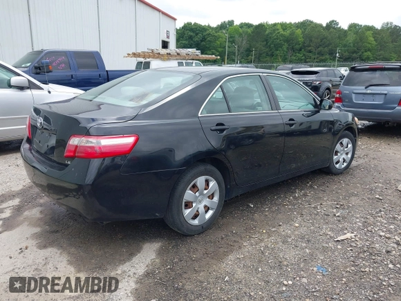 2008 Toyota Camry LE z VIN 4T4BE46K08R022824, wystawiony jako IAAI lot #42276950 z przebiegiem 132 879 mil mil oraz . Historia ofert i sprzedaży dostępna na DreamBid. Obrazek 4.