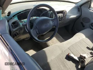 1998 Ford F-150 z VIN 1FTZF1762WKA87421, wystawiony jako Copart lot #86973334 z przebiegiem 217 978 mil mil oraz Szkoda całkowita • Salvage title. Historia ofert i sprzedaży dostępna na DreamBid. Obrazek 8.