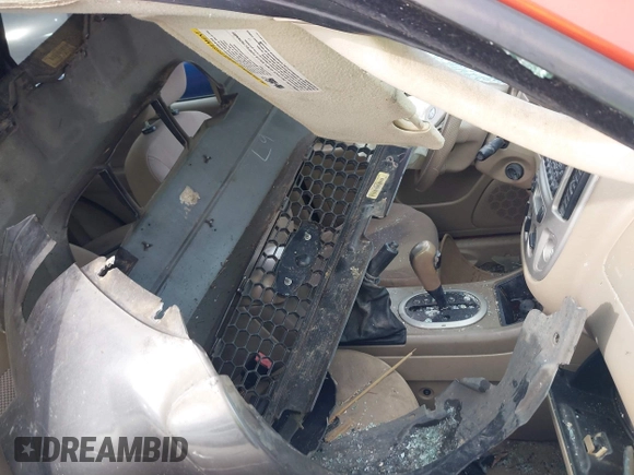 2006 Ford Escape XLT with VIN 1FMYU03136KA24202, listed as a IAAI auction lot 41591743 with Not provided miles and . Bid and sale history available at DreamBid. Image 5.