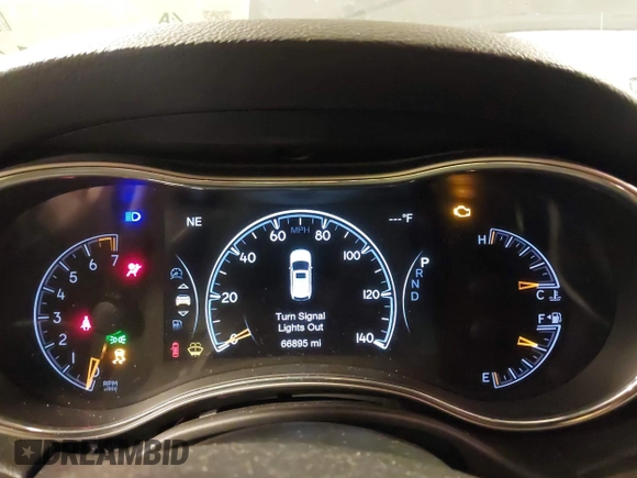 2017 Jeep Grand Cherokee Laredo with VIN 1C4RJFAG7HC886394, listed as a IAAI auction lot 40914121 with 66,895 mi miles. Bid and sale history available at carsss.com. Image 16.