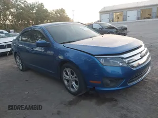 2012 Ford Fusion SE z VIN 3FAHP0HA0CR392421, wystawiony jako IAAI lot #40385051 z przebiegiem 199 933 mil mil oraz . Historia ofert i sprzedaży dostępna na DreamBid. Obrazek 1.