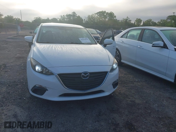 2014 Mazda 3 i Grand Touring with VIN JM1BM1W72E1122173, listed as a IAAI auction lot 41922628 with 118,772 mi miles and . Bid and sale history available at carsss.com. Image 12.