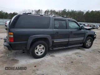 2004 Chevrolet Suburban LS with VIN 1GNFK16Z64J143512, listed as a Copart auction lot 46996085 with 324,596 mi miles and Salvage Title. Bid and sale history available at carsss.com. Image 3.