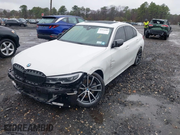 2020 BMW 3 Series 330i xDrive with VIN 3MW5R7J09L8B43636, listed as a IAAI auction lot 41924983 with 45,220 mi miles and . Bid and sale history available at DreamBid. Image 2.
