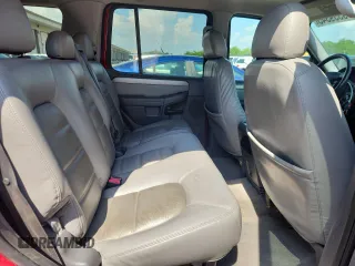 2004 Ford Explorer XLT z VIN 1FMZU63KX4UC28304, wystawiony jako Copart lot #59539345 z przebiegiem 209 369 mil mil oraz Szkoda całkowita • Salvage title. Historia ofert i sprzedaży dostępna na DreamBid. Obrazek 11.