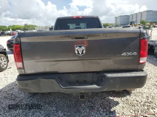 2018 Ram 3500 Tradesman z VIN 3C63RRGL9JG238912, wystawiony jako Copart lot #61131855 z przebiegiem 621 369 mil mil oraz Czysty tytuł • Clean title. Historia ofert i sprzedaży dostępna na DreamBid. Obrazek 6.