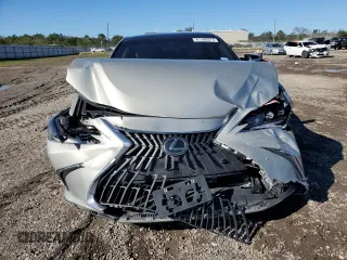 2022 Lexus ES with VIN 58AFZ1B11NU122351, listed as a Copart auction lot 81388374 with 27,198 mi miles and Salvage Title. Bid and sale history available at carsss.com. Image 5.