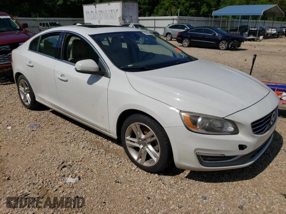 2015 Volvo S60 T5 Drive-E Premier with VIN YV140MFK9F2352762, listed as a Copart auction lot 56954263 with 162,572 mi miles. Bid and sale history available at carsss.com. Image 4.