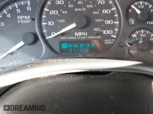 2002 Chevrolet Silverado 1500 LT with VIN 2GCEK19TX21183045, listed as a IAAI auction lot 40668595 with 211,358 mi miles. Bid and sale history available at carsss.com. Image 15.