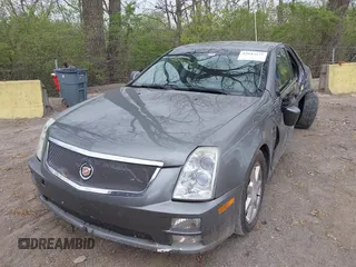 2006 Cadillac STS z VIN 1G6DW677860129248, wystawiony jako IAAI lot #42042675 z przebiegiem 152 956 mil mil oraz . Historia ofert i sprzedaży dostępna na DreamBid. Obrazek 2.