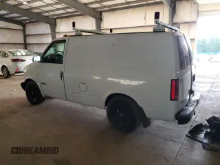 2000 Chevrolet Astro Cargo Van with VIN 1GCDM19W6YB169121, listed as a Copart auction lot 85204274 with 211,783 mi miles and Salvage Title. Bid and sale history available at carsss.com. Image 2.