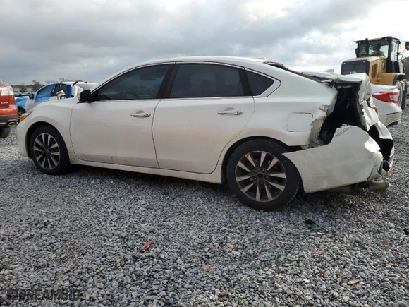 2017 Nissan Altima 2.5 SR with VIN 1N4AL3AP6HC272738, listed as a Copart auction lot 48463865 with 174,828 mi miles and Non Repairable. Bid and sale history available at carsss.com. Image 2.