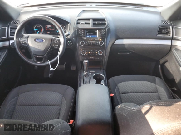2017 Ford Explorer XLT с VIN 1FM5K7D81HGA98429, выставлен на аукционе Copart как лот 58896995 с пробегом 54 477 миль миль и На запчасти • Non repairable. История ставок и продаж доступна на DreamBid. Изображение 8.